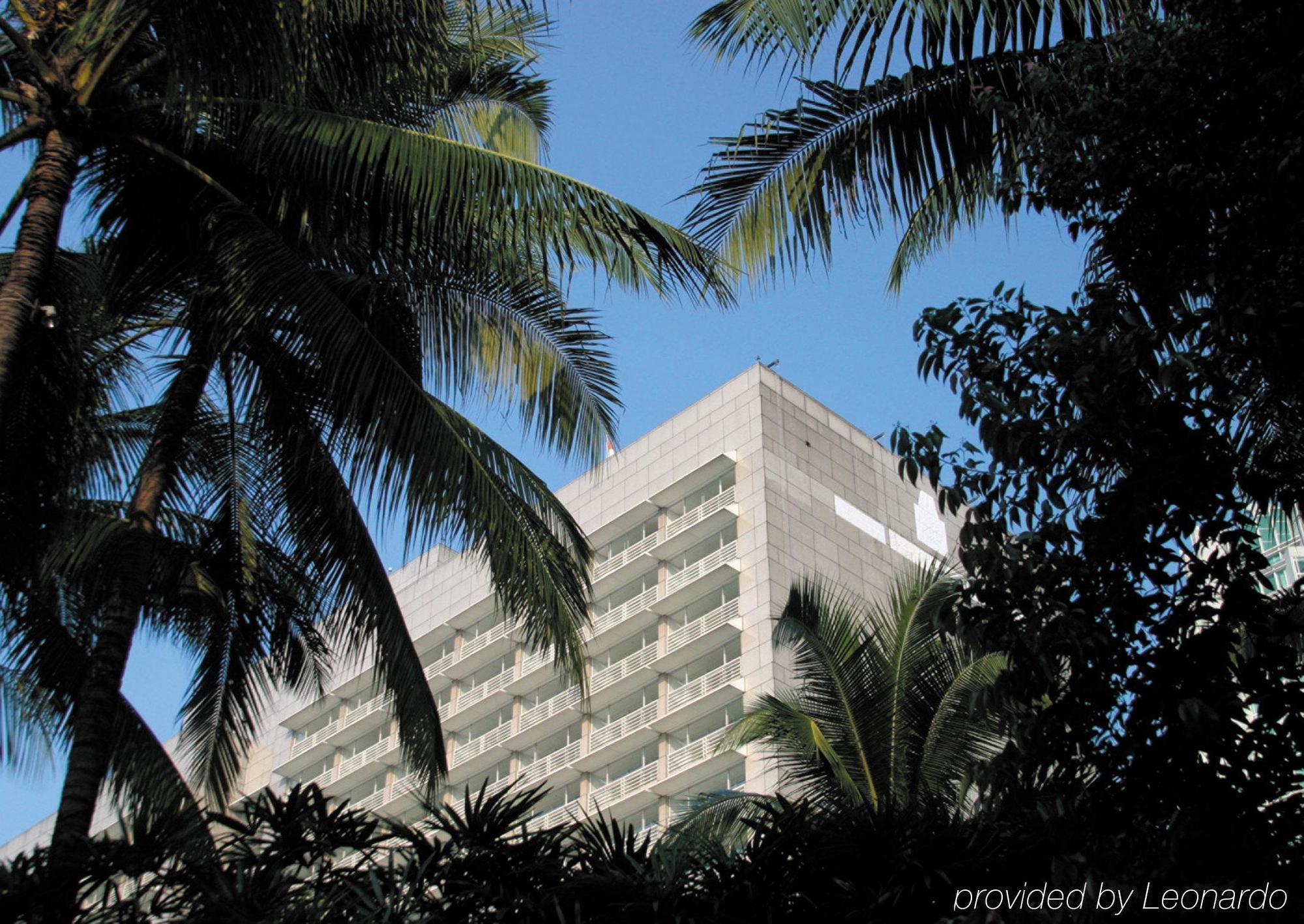 Four Seasons 5*