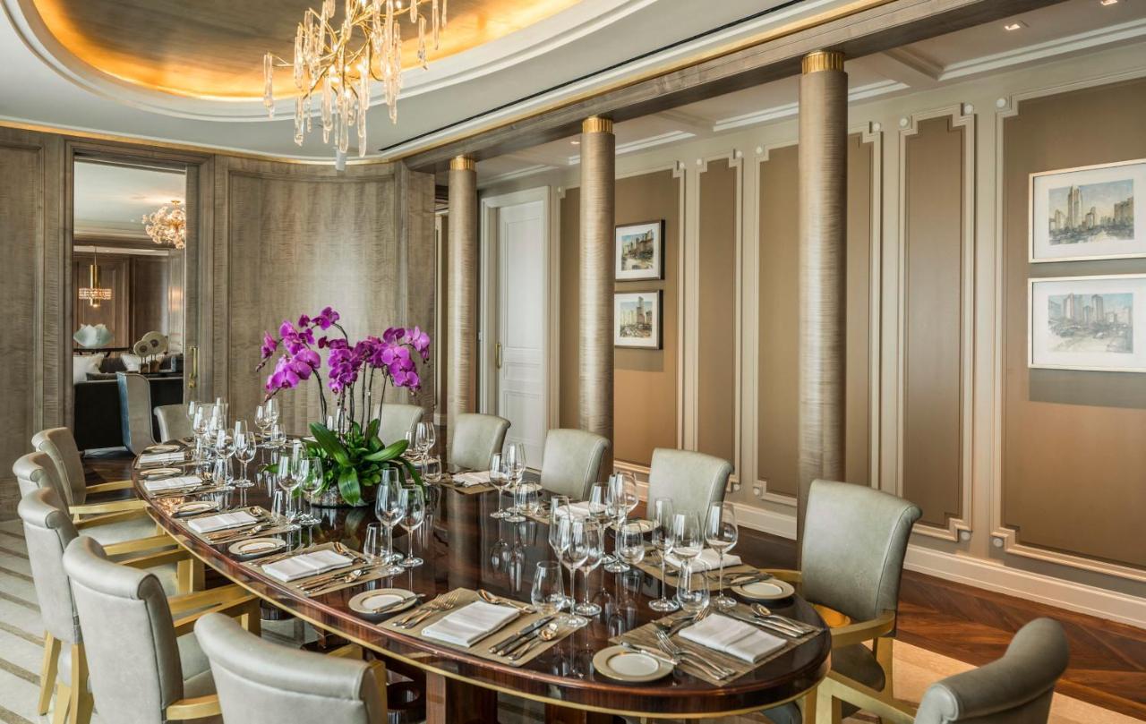 Four Seasons Hotel 5*